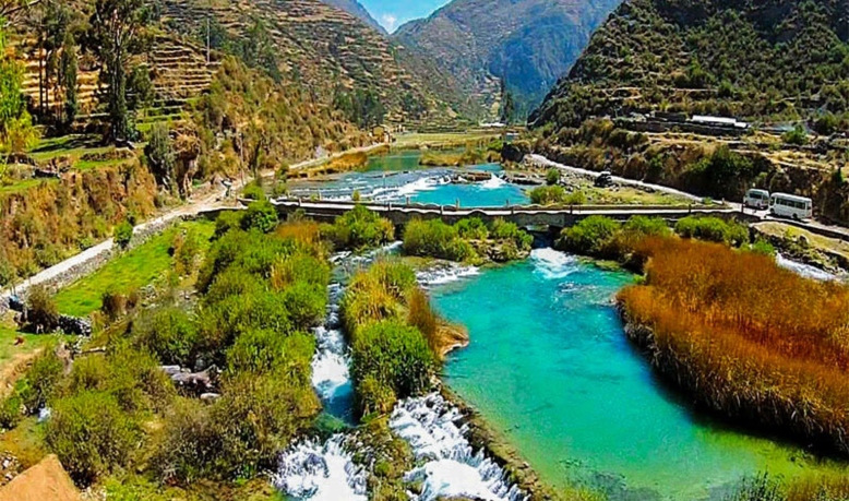TOURS A HUANCAYA Y VILCA